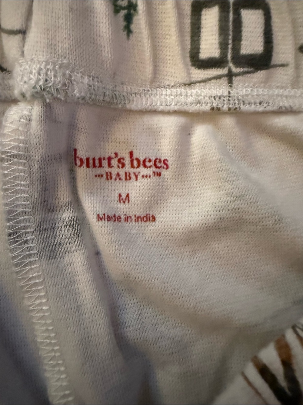 Burt's Bees White Holiday Cabin Print Men's Pajama Joggers - Picture 2 of 5